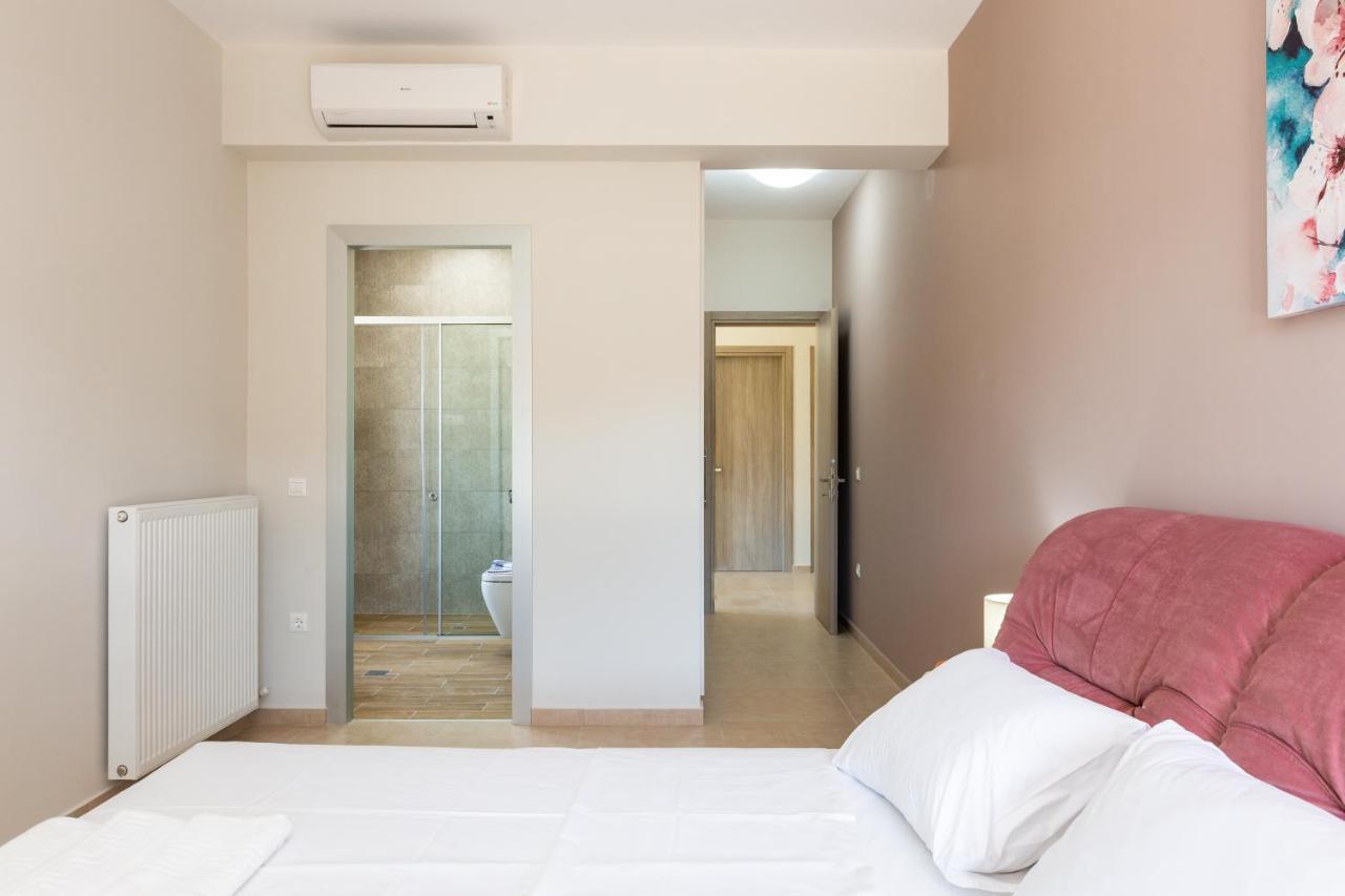 Eudora Luxury Stone Villa 阿尔米里达 外观 照片