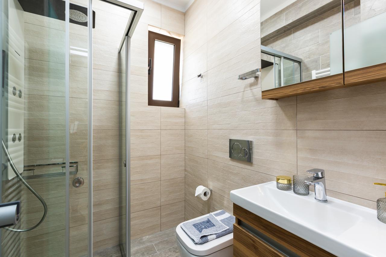 Eudora Luxury Stone Villa 阿尔米里达 外观 照片