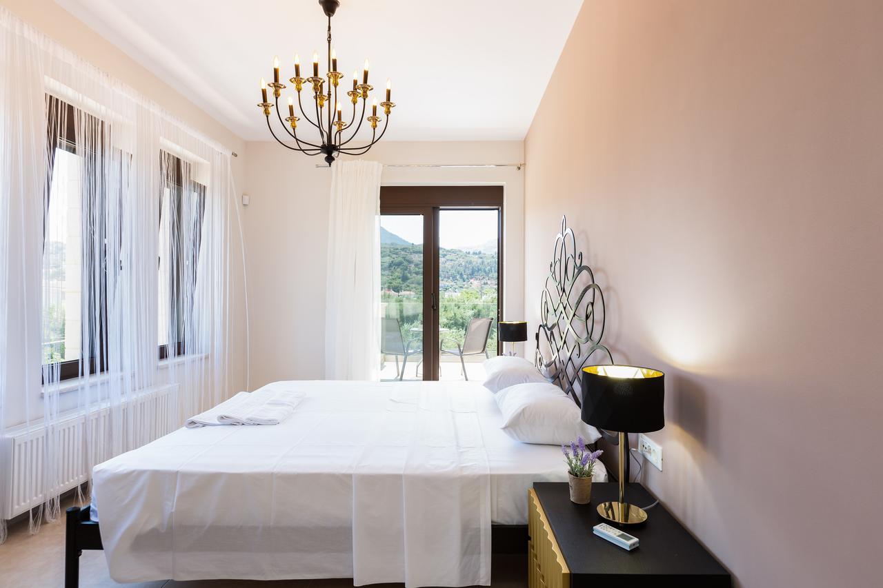 Eudora Luxury Stone Villa 阿尔米里达 外观 照片