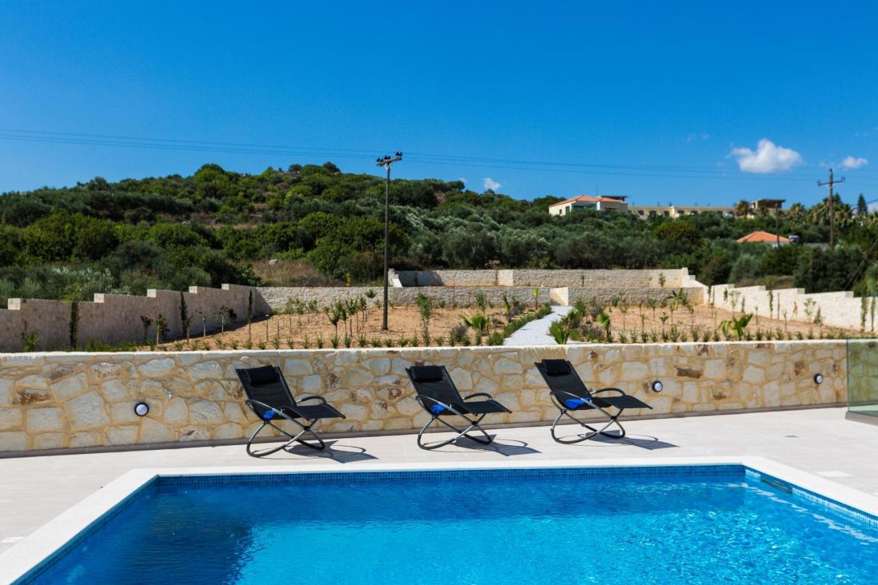 Eudora Luxury Stone Villa 阿尔米里达 外观 照片