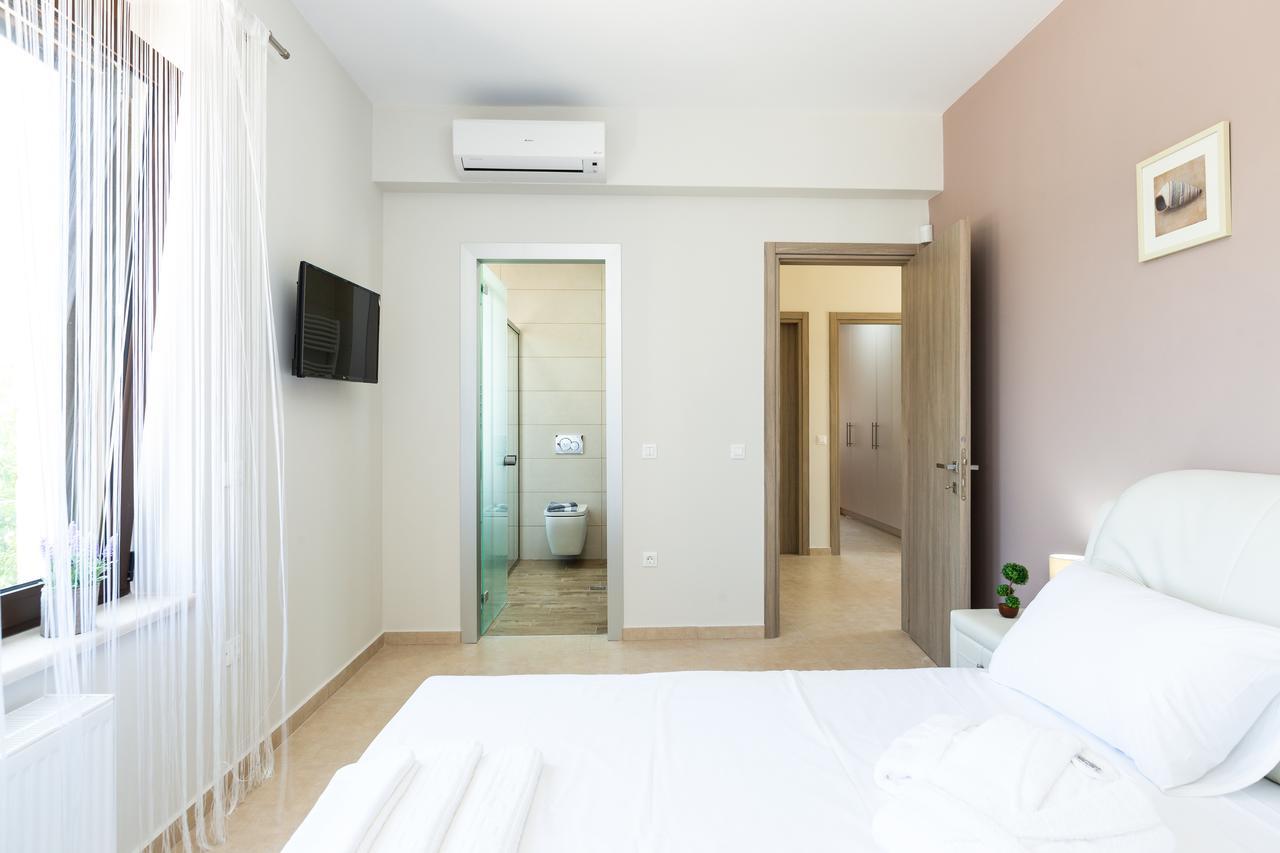 Eudora Luxury Stone Villa 阿尔米里达 外观 照片
