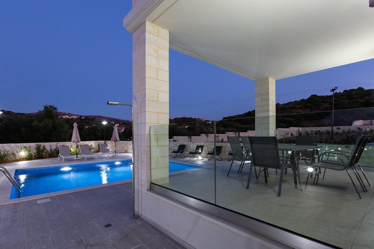 Eudora Luxury Stone Villa 阿尔米里达 外观 照片