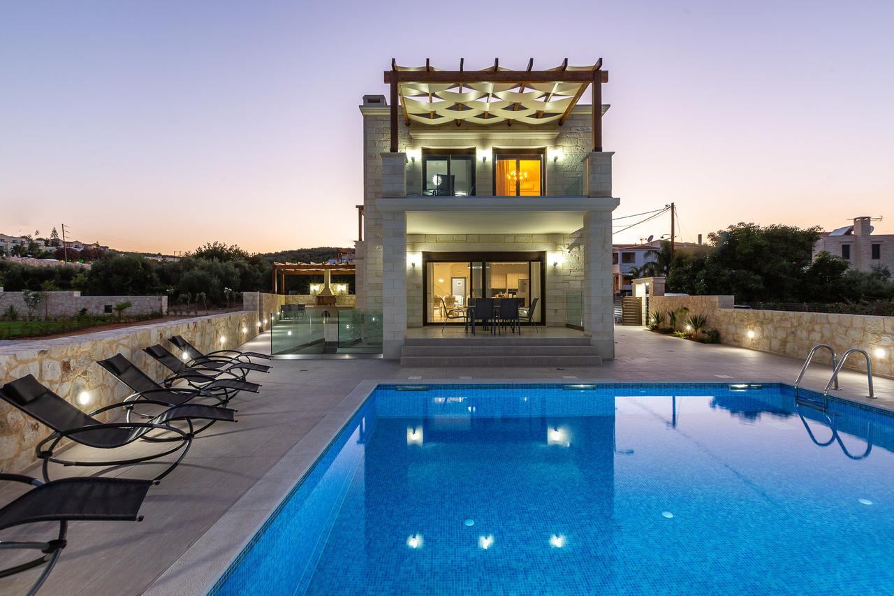 Eudora Luxury Stone Villa 阿尔米里达 外观 照片